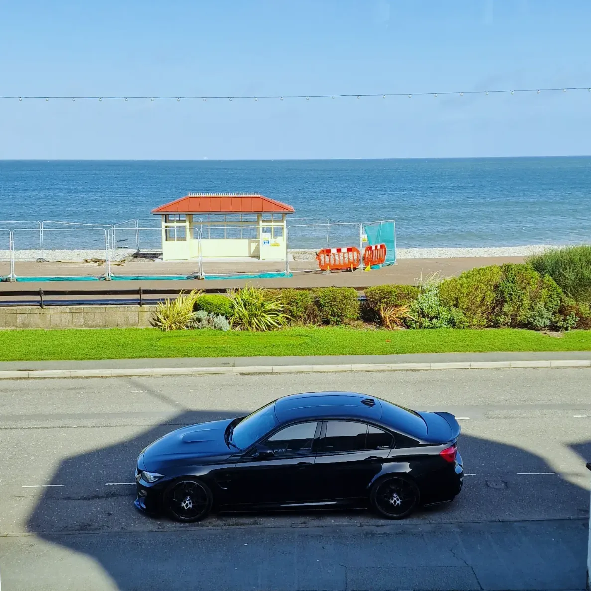 Huge seafront for coastal shots